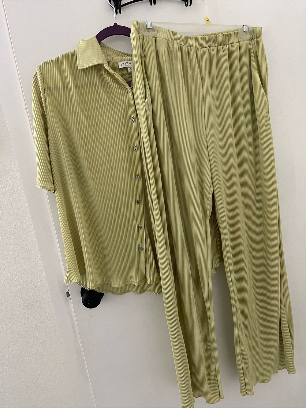 She + Sky Pleated Button-Front Top in Pale Lime